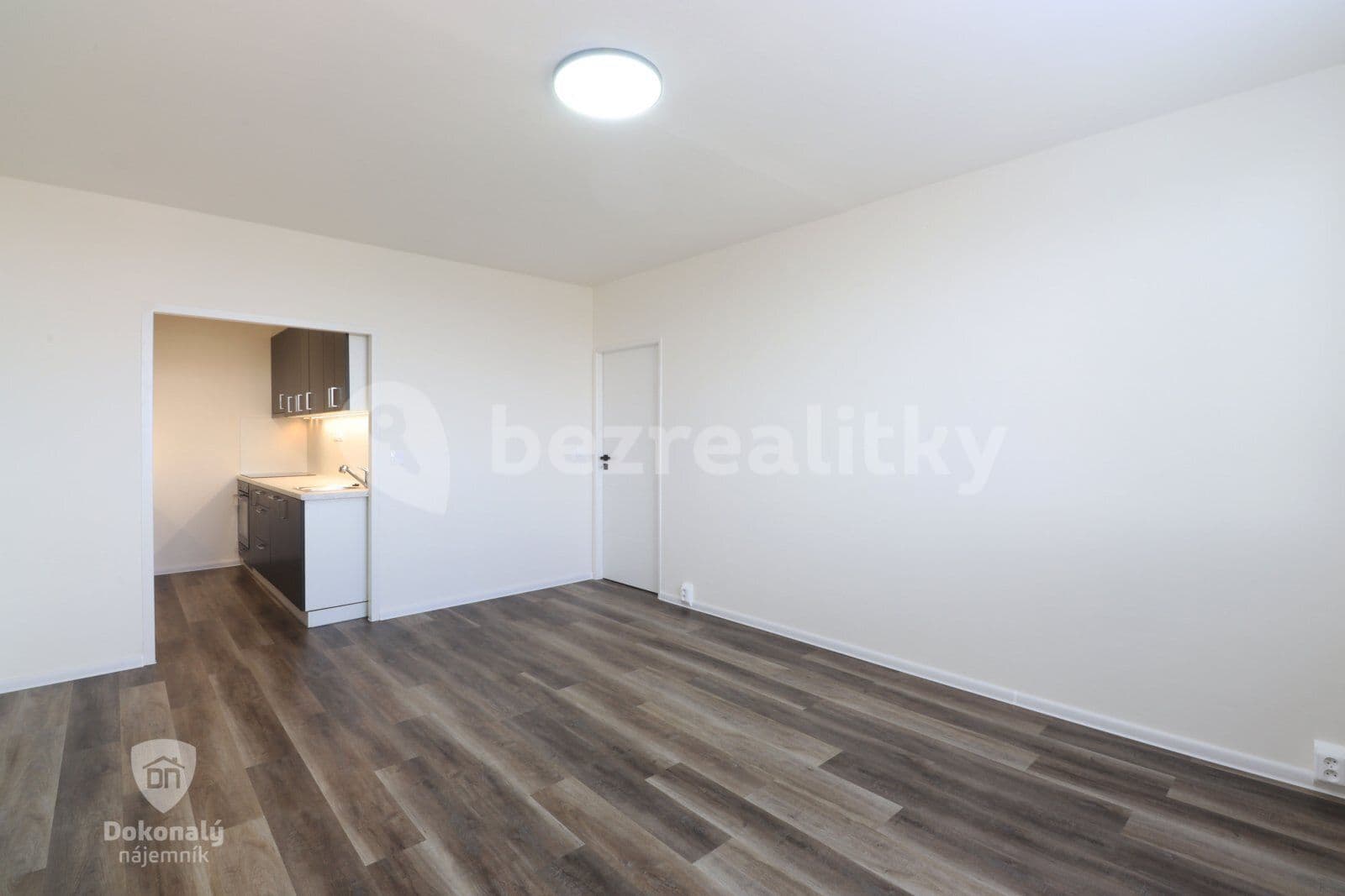 2 bedroom with open-plan kitchen flat to rent, 60 m², Anny Drabíkové, Prague, Prague