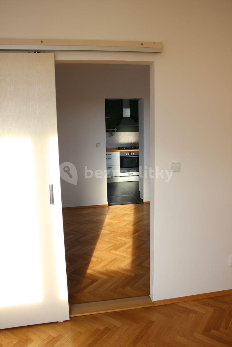 3 bedroom flat to rent, 55 m², Krumlovská, Prague, Prague
