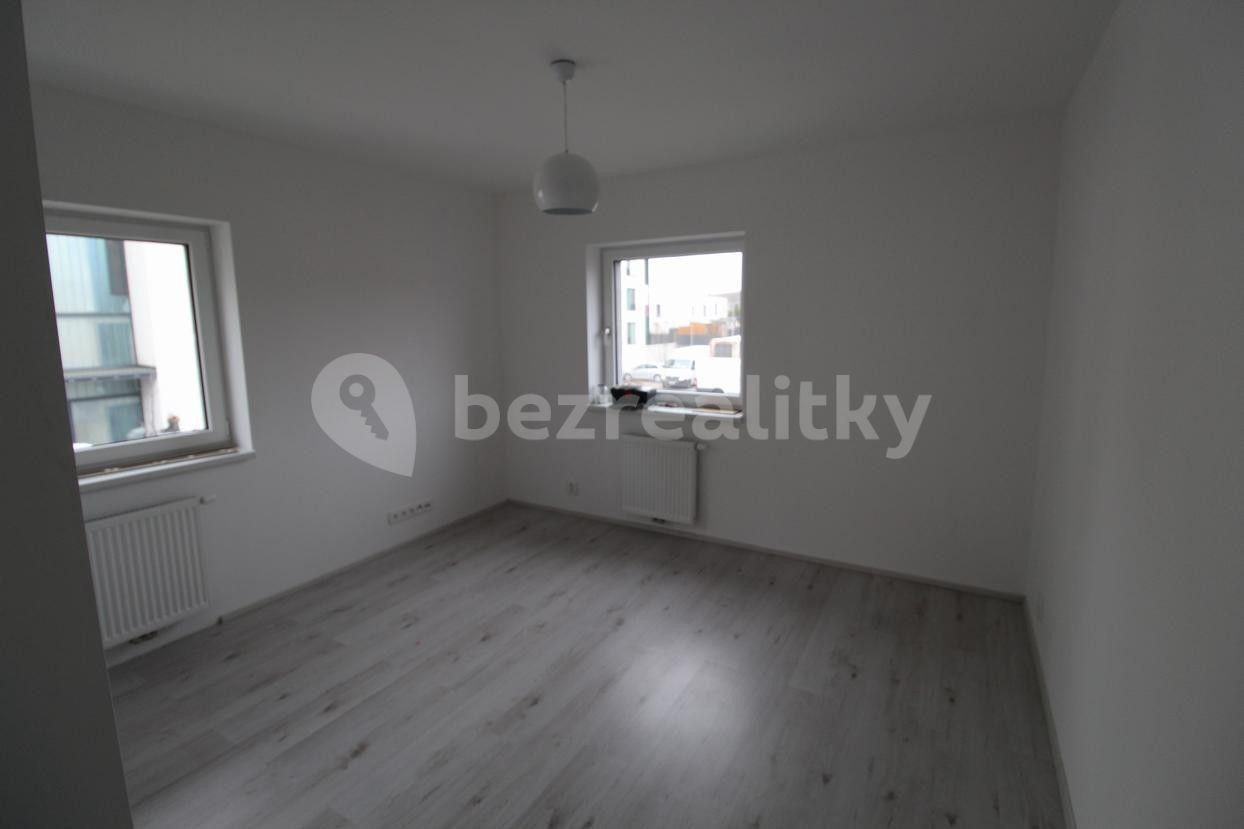 1 bedroom with open-plan kitchen flat to rent, 51 m², Vašíčkova, Kladno, Středočeský Region