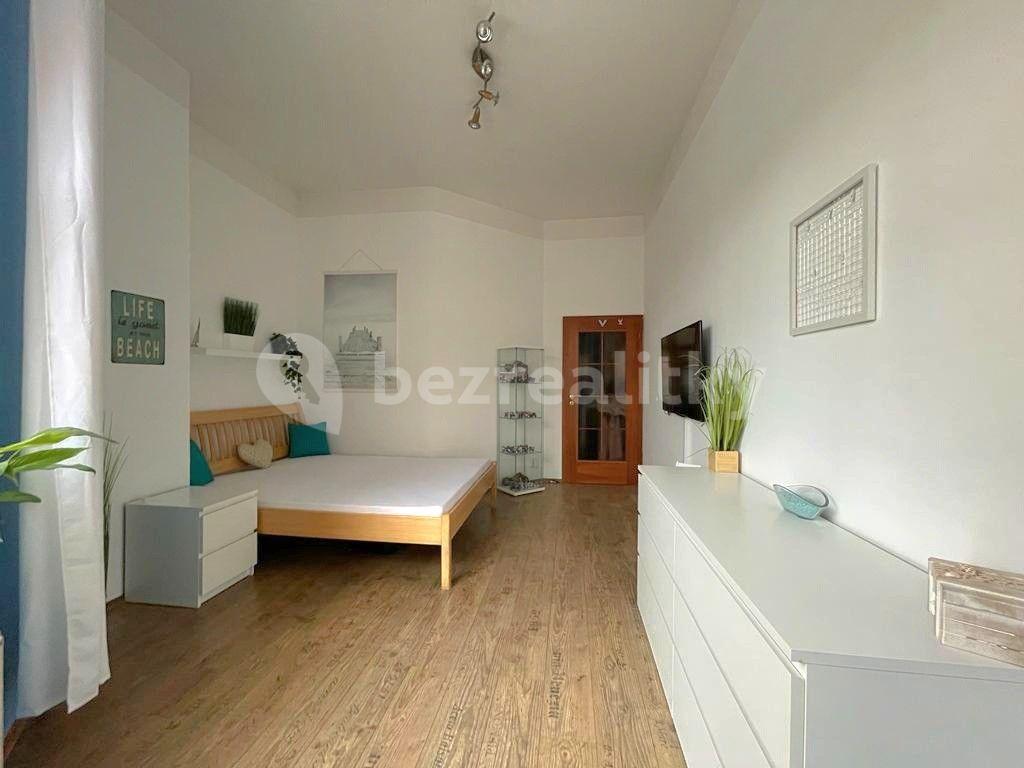 2 bedroom with open-plan kitchen flat for sale, 112 m², Za Kovárnou, Prague, Prague