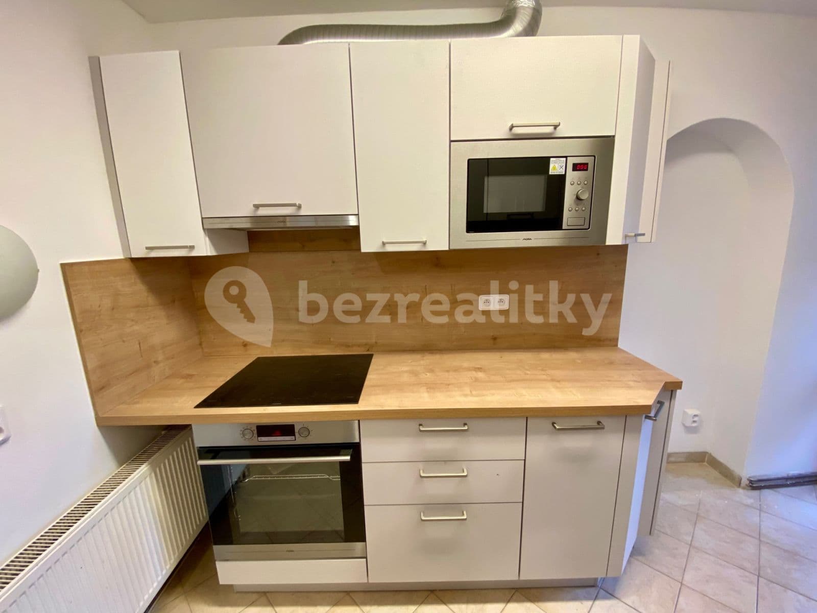 1 bedroom flat to rent, 37 m², Husova, Zlonice, Středočeský Region 1 bedroom flat to rent, 37 m², Husova, Zlonice, Středočeský Region