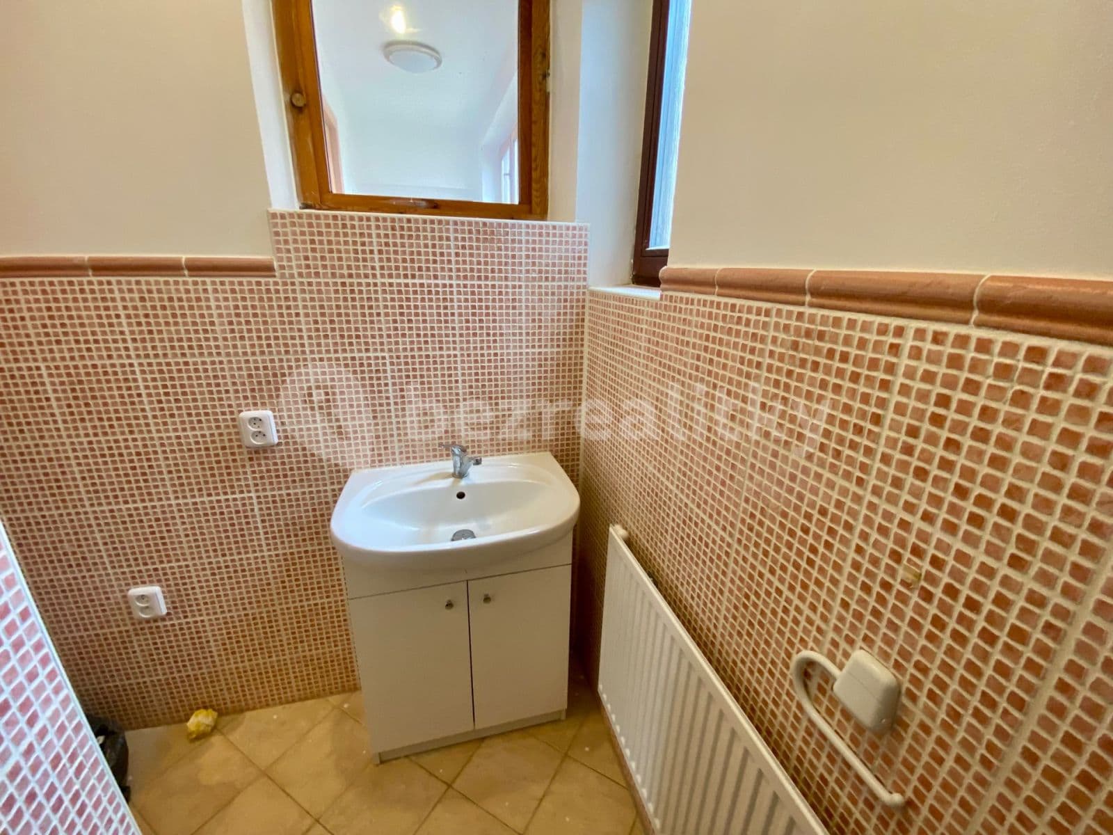 1 bedroom flat to rent, 37 m², Husova, Zlonice, Středočeský Region 1 bedroom flat to rent, 37 m², Husova, Zlonice, Středočeský Region