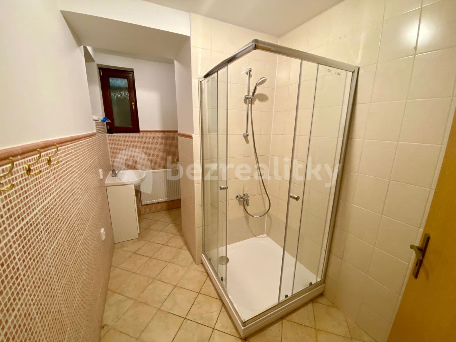 1 bedroom flat to rent, 37 m², Husova, Zlonice, Středočeský Region 1 bedroom flat to rent, 37 m², Husova, Zlonice, Středočeský Region