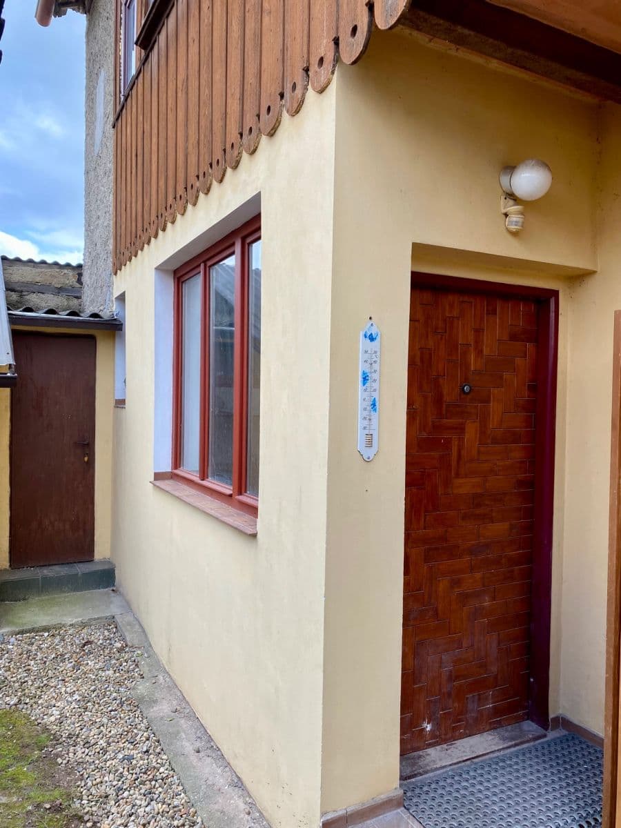 1 bedroom flat to rent, 37 m², Husova, Zlonice, Středočeský Region 1 bedroom flat to rent, 37 m², Husova, Zlonice, Středočeský Region