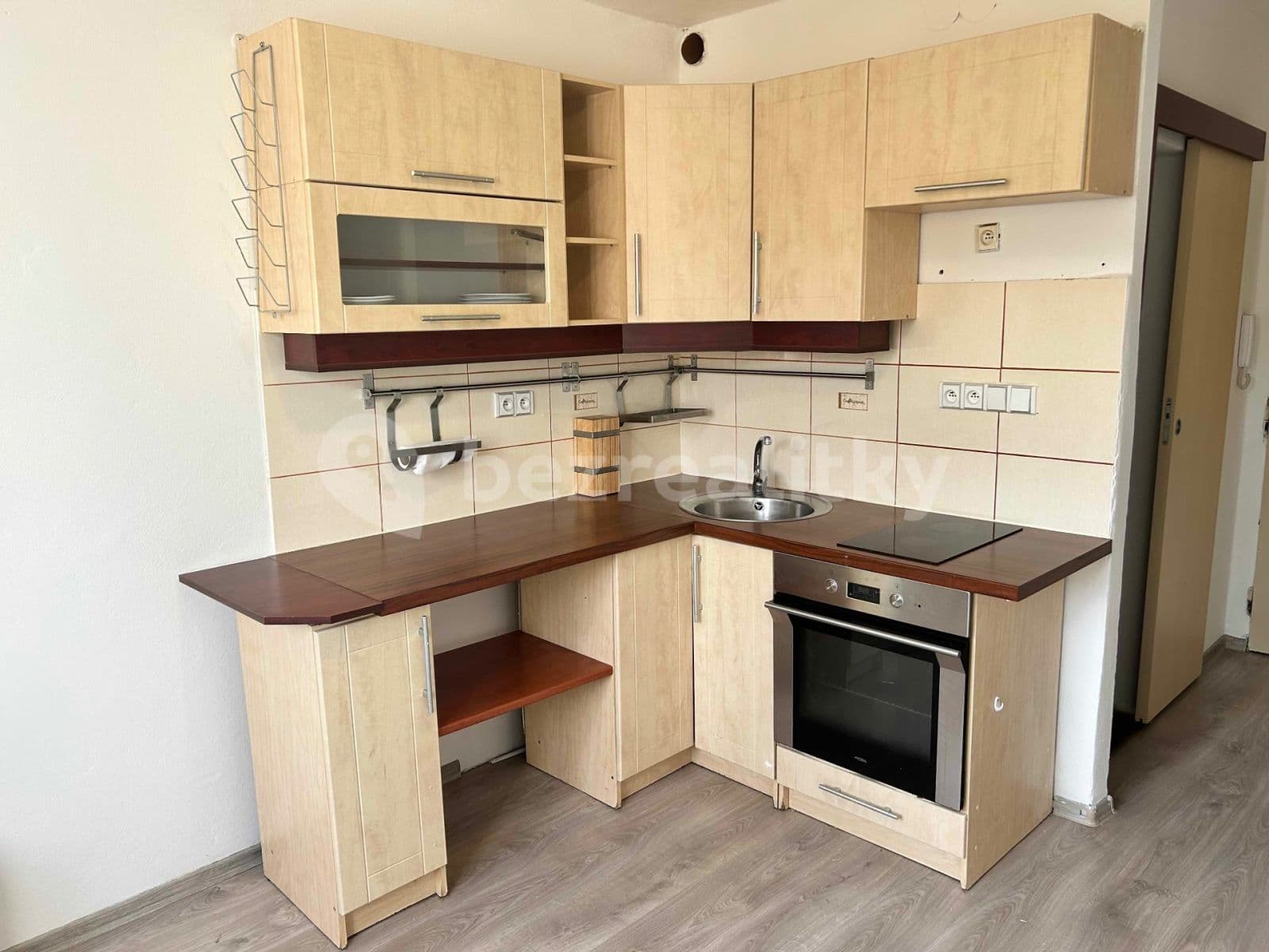 Small studio flat to rent, 18 m², Grünwaldova, České Budějovice, Jihočeský Region Small studio flat to rent, 18 m², Grünwaldova, České Budějovice, Jihočeský Region