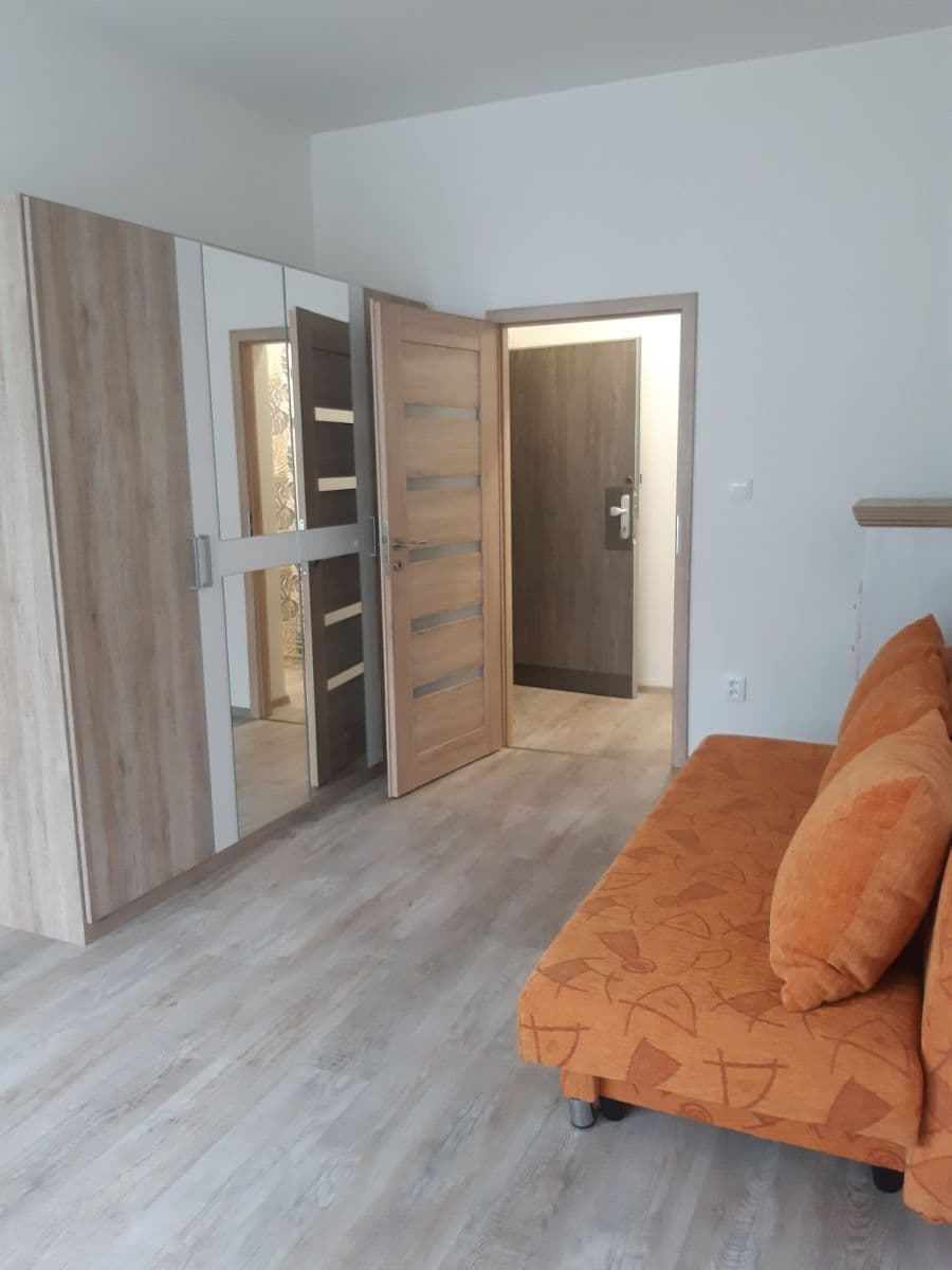 1 bedroom flat to rent, 50 m², Hrozňatova, Brno, Jihomoravský Region 1 bedroom flat to rent, 50 m², Hrozňatova, Brno, Jihomoravský Region