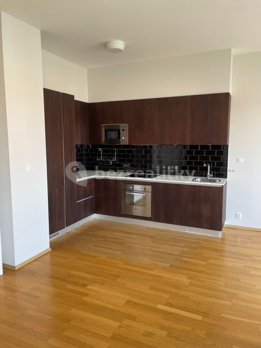 2 bedroom with open-plan kitchen flat to rent, 85 m², Tupolevova, Prague, Prague 2 bedroom with open-plan kitchen flat to rent, 85 m², Tupolevova, Prague, Prague