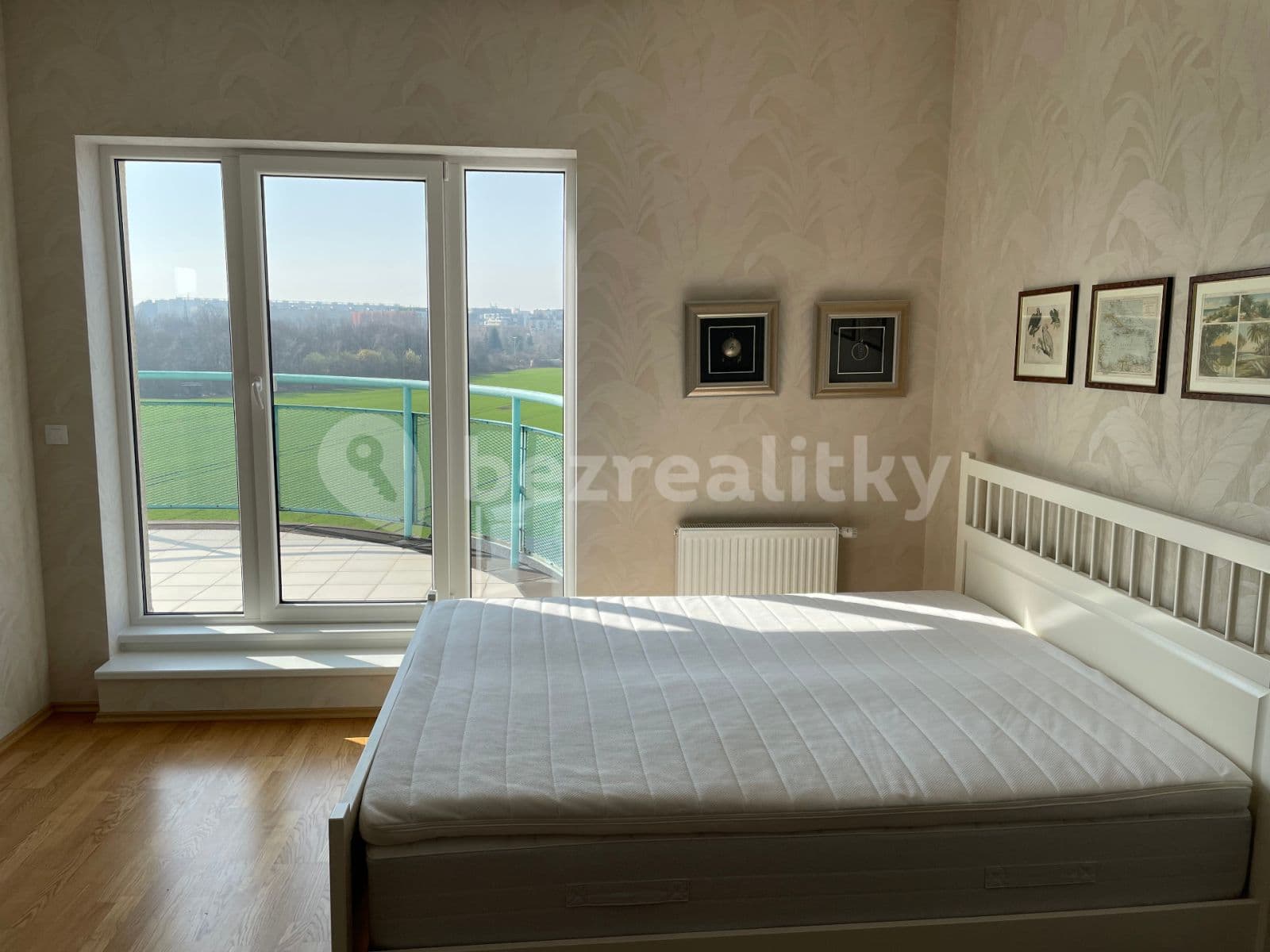 2 bedroom with open-plan kitchen flat to rent, 85 m², Tupolevova, Prague, Prague 2 bedroom with open-plan kitchen flat to rent, 85 m², Tupolevova, Prague, Prague