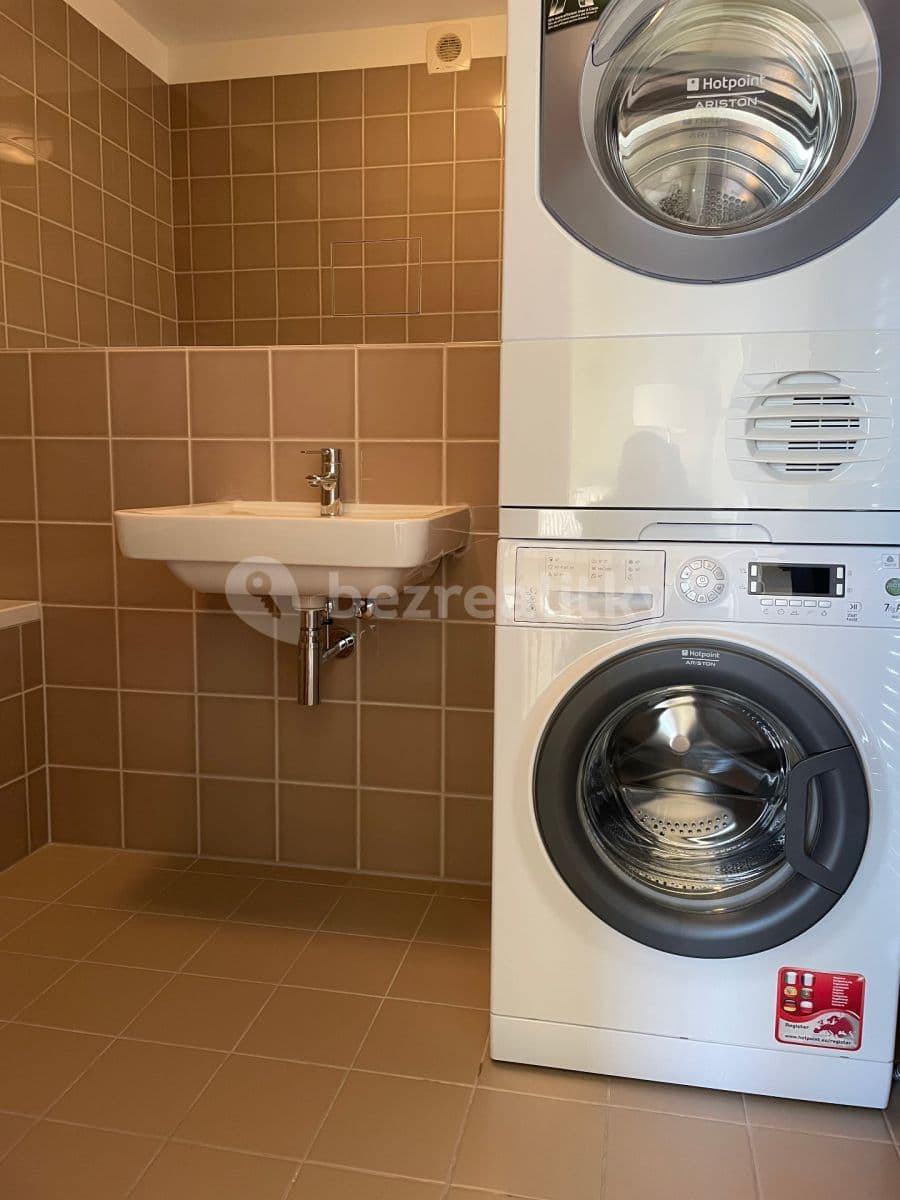 2 bedroom with open-plan kitchen flat to rent, 85 m², Tupolevova, Prague, Prague 2 bedroom with open-plan kitchen flat to rent, 85 m², Tupolevova, Prague, Prague