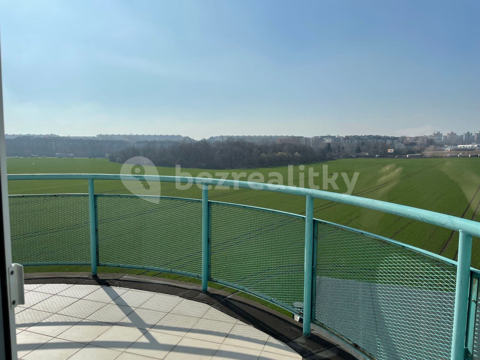 2 bedroom with open-plan kitchen flat to rent, 85 m², Tupolevova, Prague, Prague 2 bedroom with open-plan kitchen flat to rent, 85 m², Tupolevova, Prague, Prague