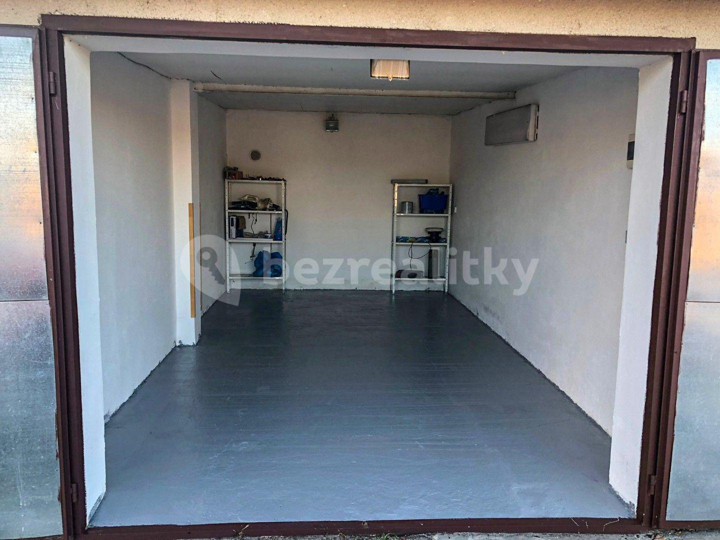 garage for sale, 19 m², Hornická, Hlučín, Moravskoslezský Region