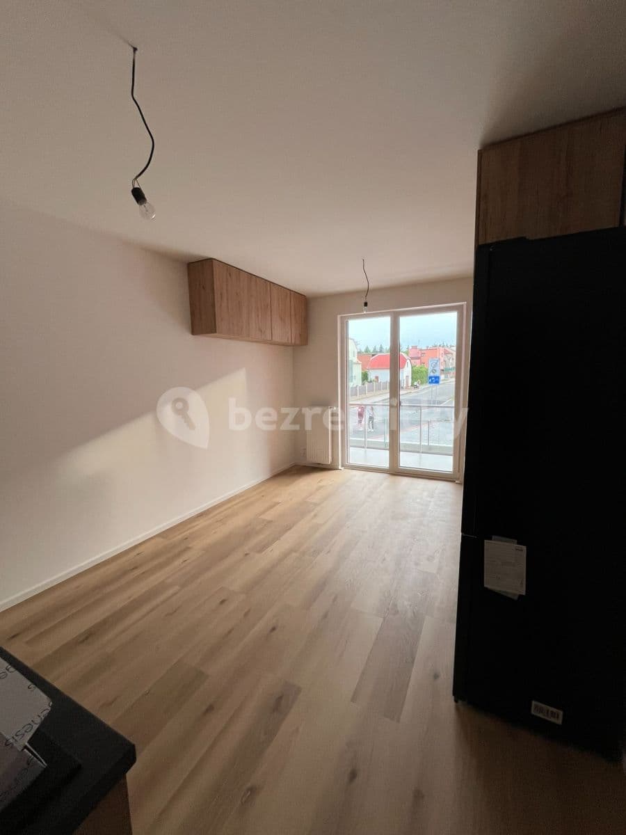 Studio flat to rent, 32 m², Milánská, Prague, Prague Studio flat to rent, 32 m², Milánská, Prague, Prague