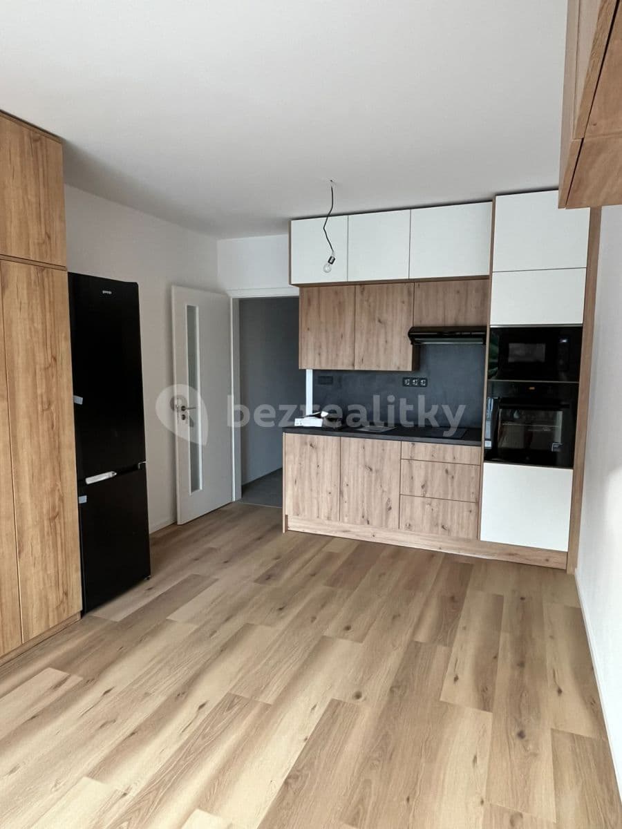 Studio flat to rent, 32 m², Milánská, Prague, Prague Studio flat to rent, 32 m², Milánská, Prague, Prague