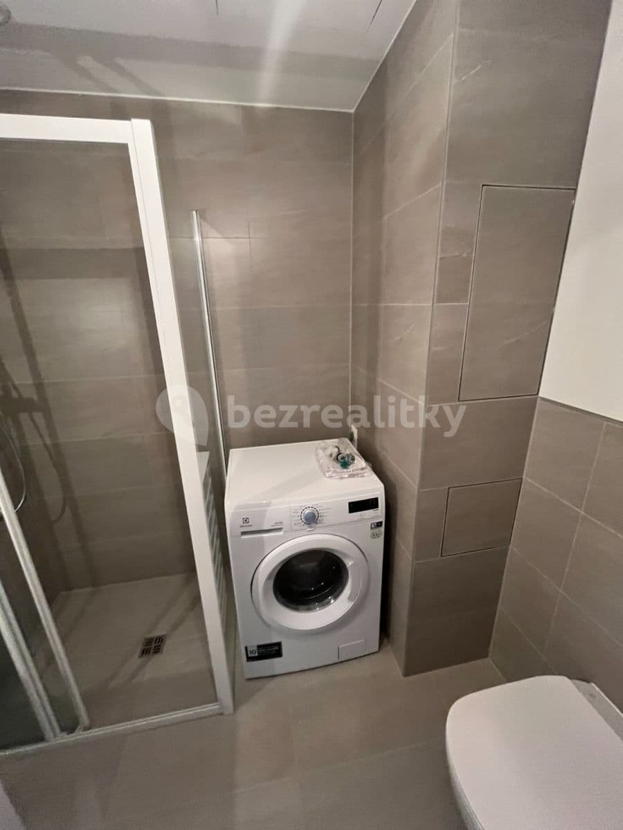 Studio flat to rent, 32 m², Milánská, Prague, Prague Studio flat to rent, 32 m², Milánská, Prague, Prague