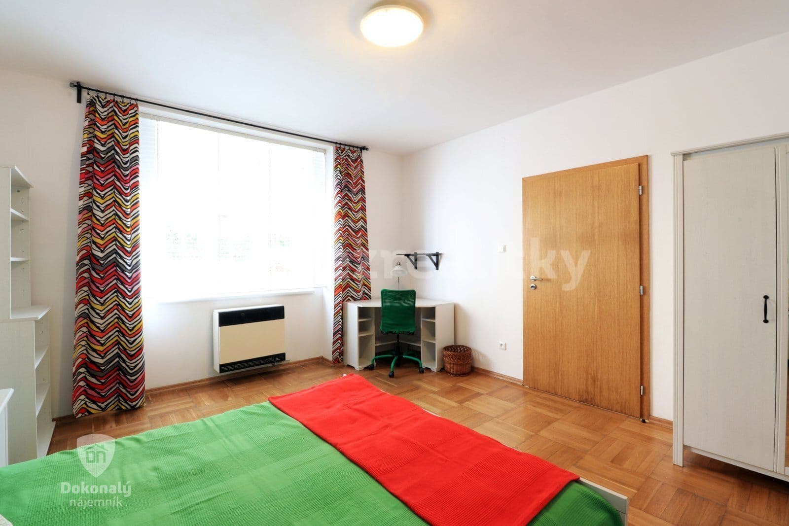 1 bedroom with open-plan kitchen flat to rent, 48 m², Baranova, Prague, Prague