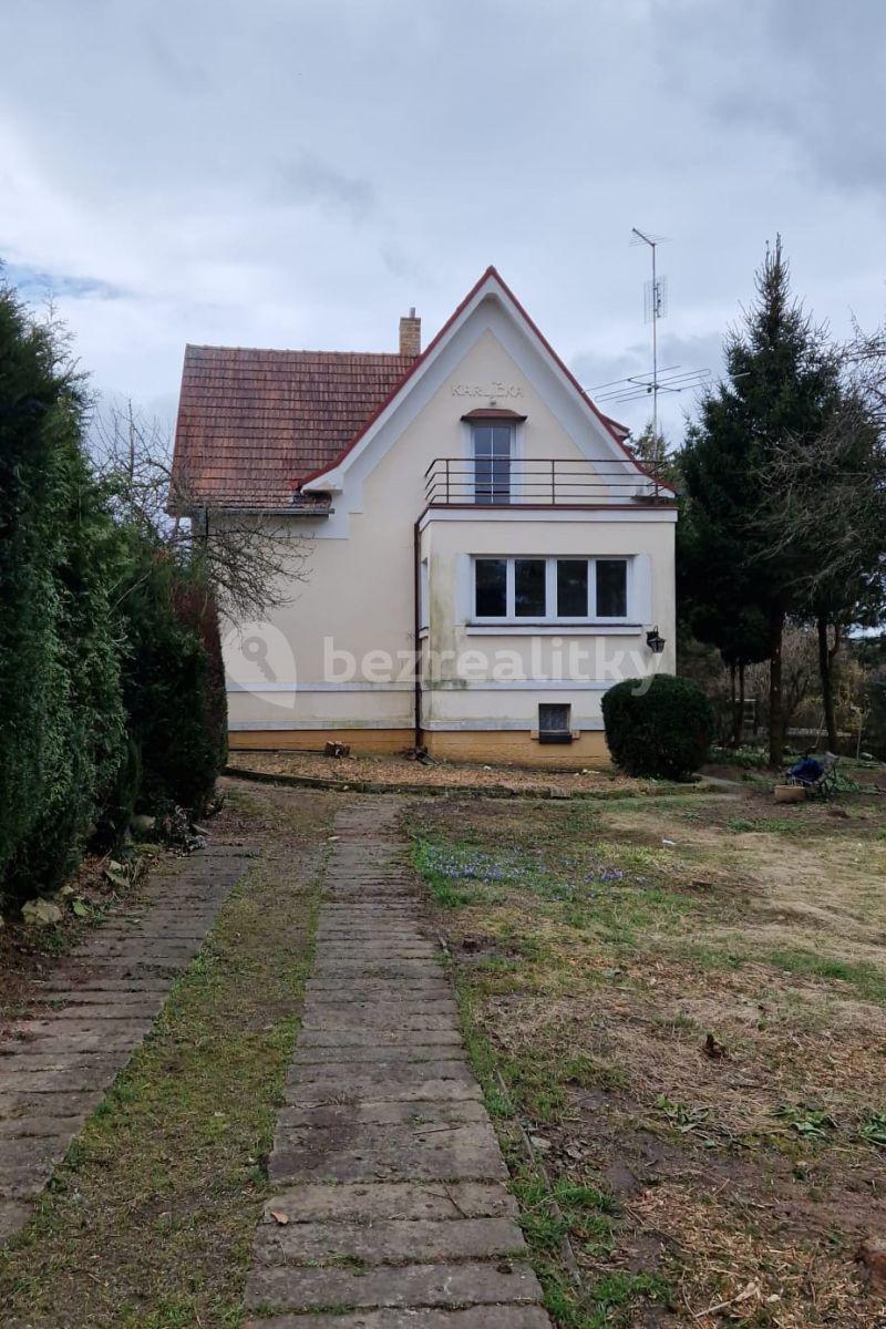 house for sale, 288 m², K Potoku, Zadní Třebaň, Středočeský Region