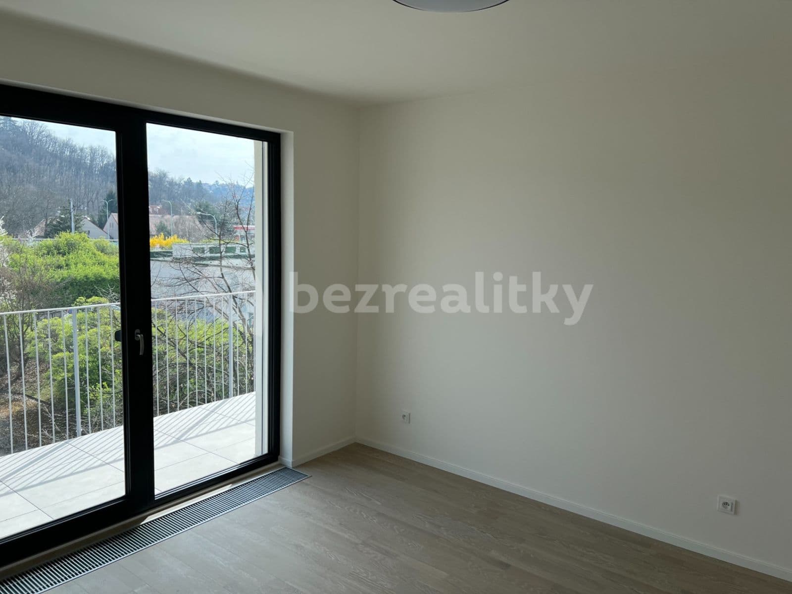 1 bedroom with open-plan kitchen flat to rent, 50 m², V Náklích, Prague, Prague 1 bedroom with open-plan kitchen flat to rent, 50 m², V Náklích, Prague, Prague
