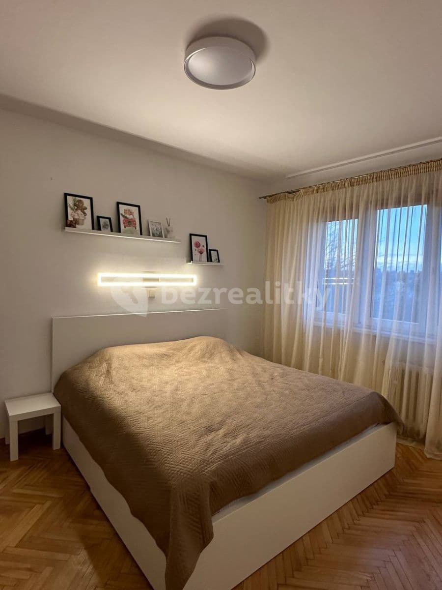 2 bedroom with open-plan kitchen flat to rent, 58 m², Želivecká, Prague, Prague 2 bedroom with open-plan kitchen flat to rent, 58 m², Želivecká, Prague, Prague