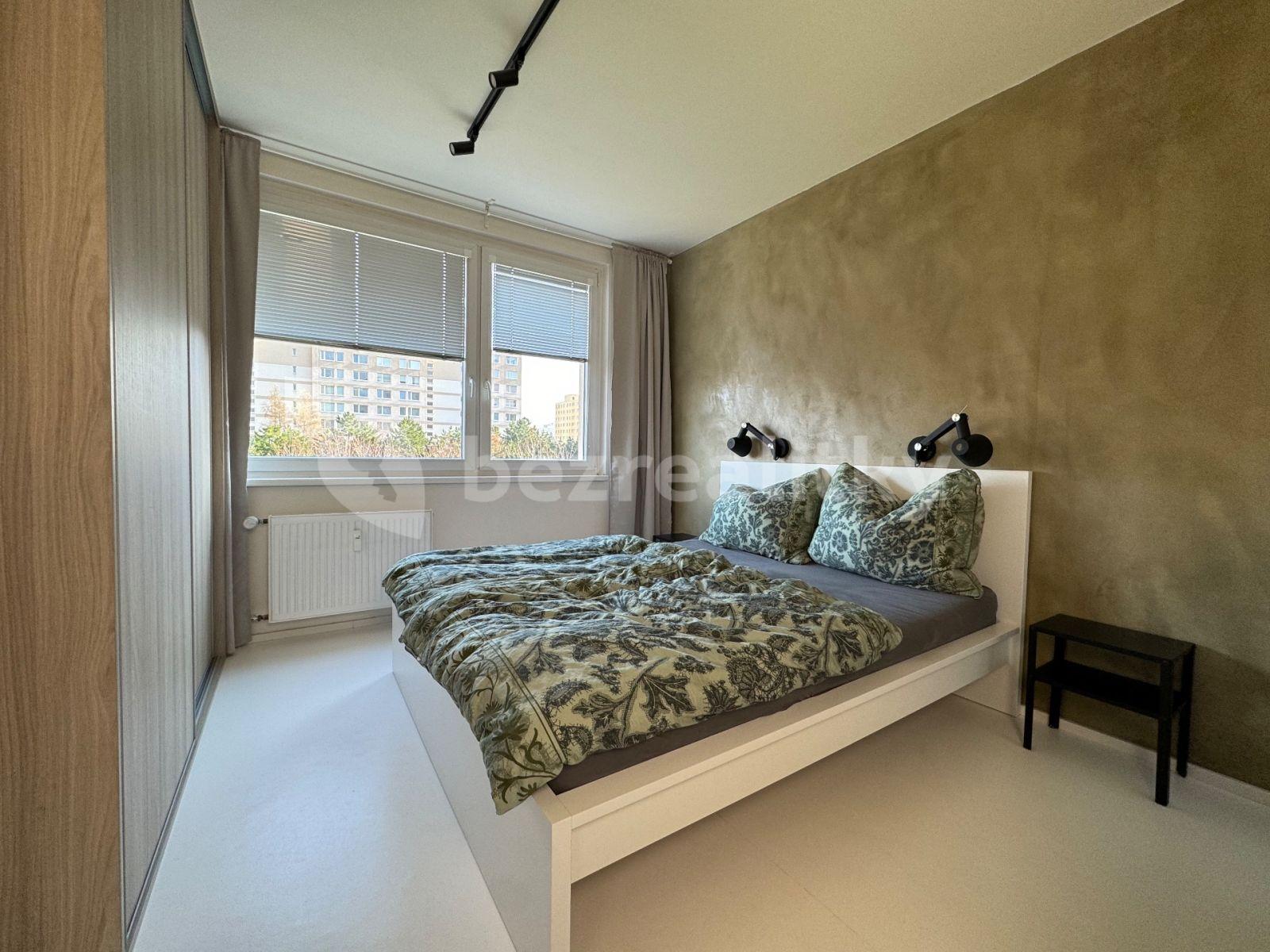 3 bedroom flat for sale, 66 m², Brodského, Prague, Prague