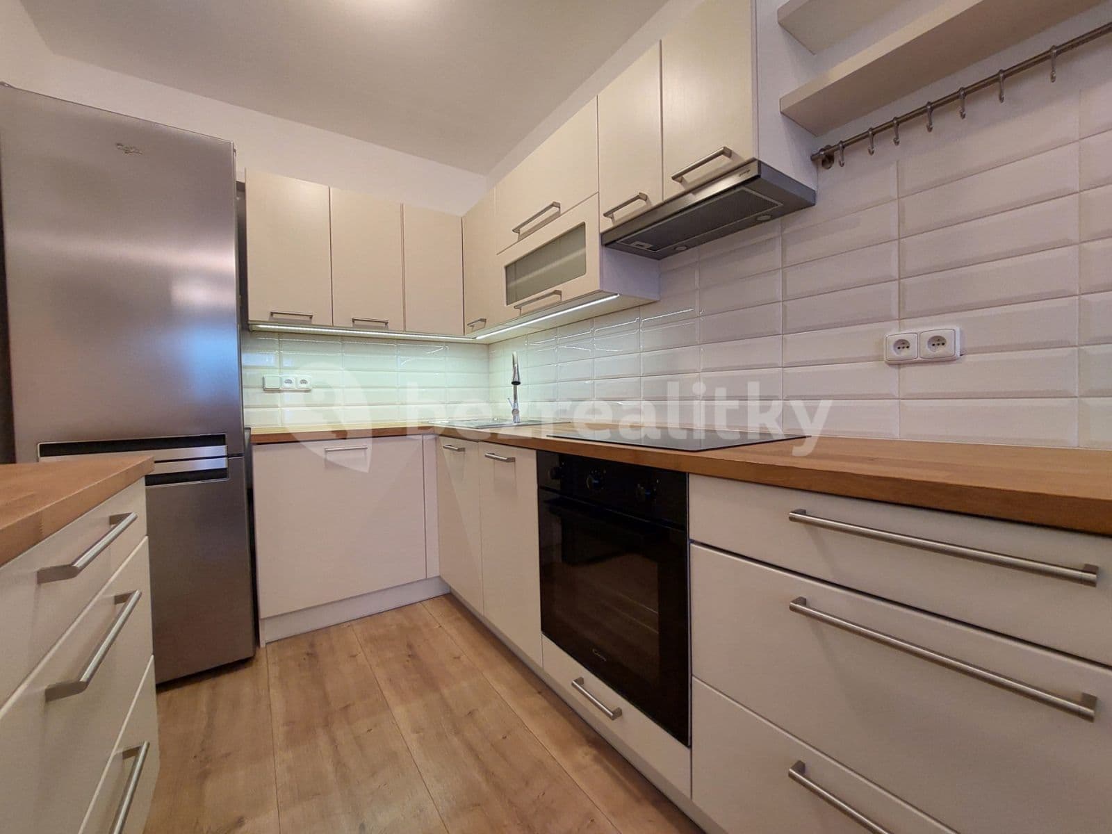 1 bedroom with open-plan kitchen flat to rent, 43 m², Ciolkovského, Prague, Prague 1 bedroom with open-plan kitchen flat to rent, 43 m², Ciolkovského, Prague, Prague