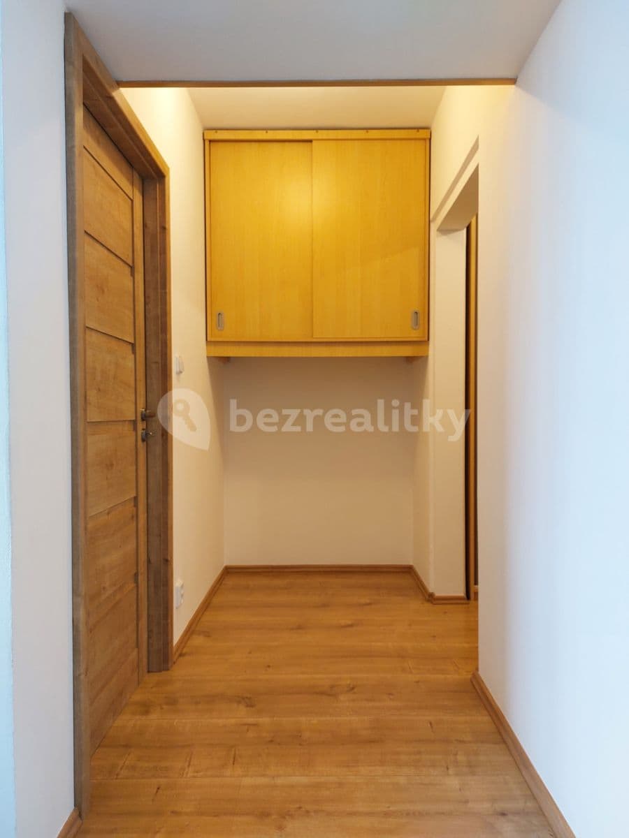 1 bedroom with open-plan kitchen flat to rent, 43 m², Ciolkovského, Prague, Prague 1 bedroom with open-plan kitchen flat to rent, 43 m², Ciolkovského, Prague, Prague