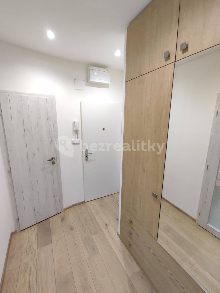 1 bedroom flat to rent, 40 m², Dunajevského, Brno, Jihomoravský Region 1 bedroom flat to rent, 40 m², Dunajevského, Brno, Jihomoravský Region