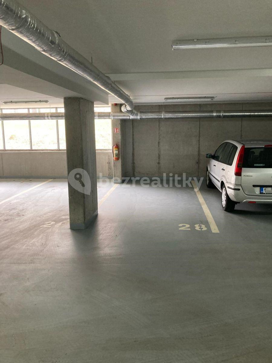 garage to rent, 13 m², Máchova, Poděbrady, Středočeský Region