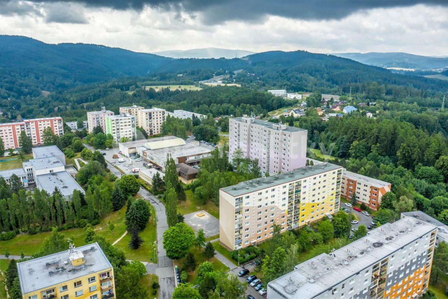 3 bedroom flat for sale, 76 m², Olbrachtova, Liberec, Liberecký Region