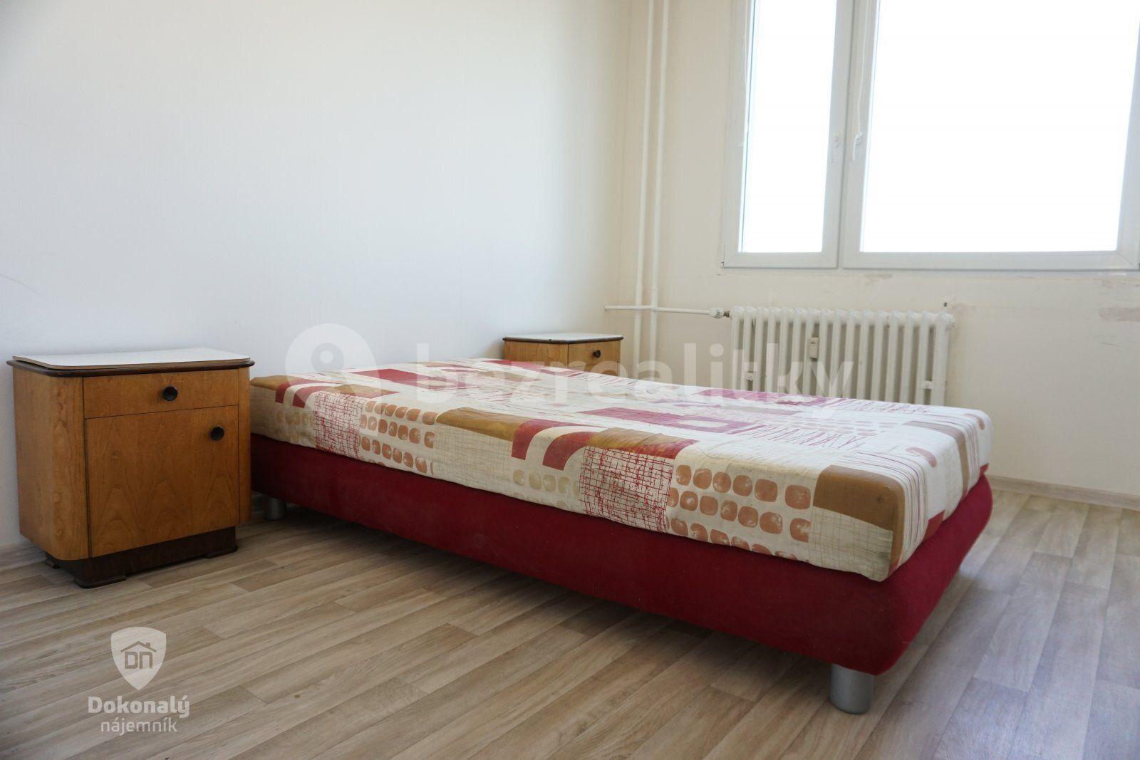 3 bedroom with open-plan kitchen flat to rent, 68 m², Novoborská, Prague, Prague