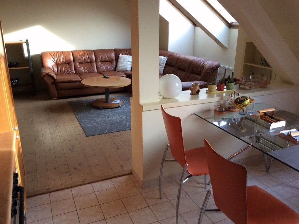 3 bedroom with open-plan kitchen flat to rent, 100 m², K Horoměřicům, Prague, Prague 3 bedroom with open-plan kitchen flat to rent, 100 m², K Horoměřicům, Prague, Prague