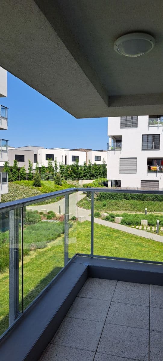 1 bedroom with open-plan kitchen flat to rent, 54 m², Moskalykova, Brno, Jihomoravský Region 1 bedroom with open-plan kitchen flat to rent, 54 m², Moskalykova, Brno, Jihomoravský Region