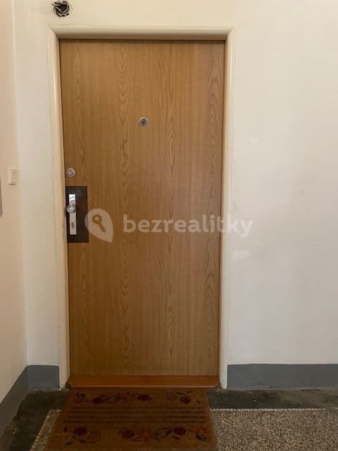 1 bedroom with open-plan kitchen flat to rent, 56 m², Tusarova, Prague, Prague 1 bedroom with open-plan kitchen flat to rent, 56 m², Tusarova, Prague, Prague