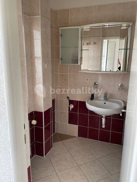 1 bedroom with open-plan kitchen flat to rent, 56 m², Tusarova, Prague, Prague 1 bedroom with open-plan kitchen flat to rent, 56 m², Tusarova, Prague, Prague
