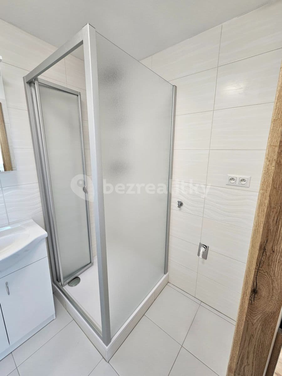 3 bedroom flat to rent, 74 m², Puškinova, Vyškov, Jihomoravský Region 3 bedroom flat to rent, 74 m², Puškinova, Vyškov, Jihomoravský Region