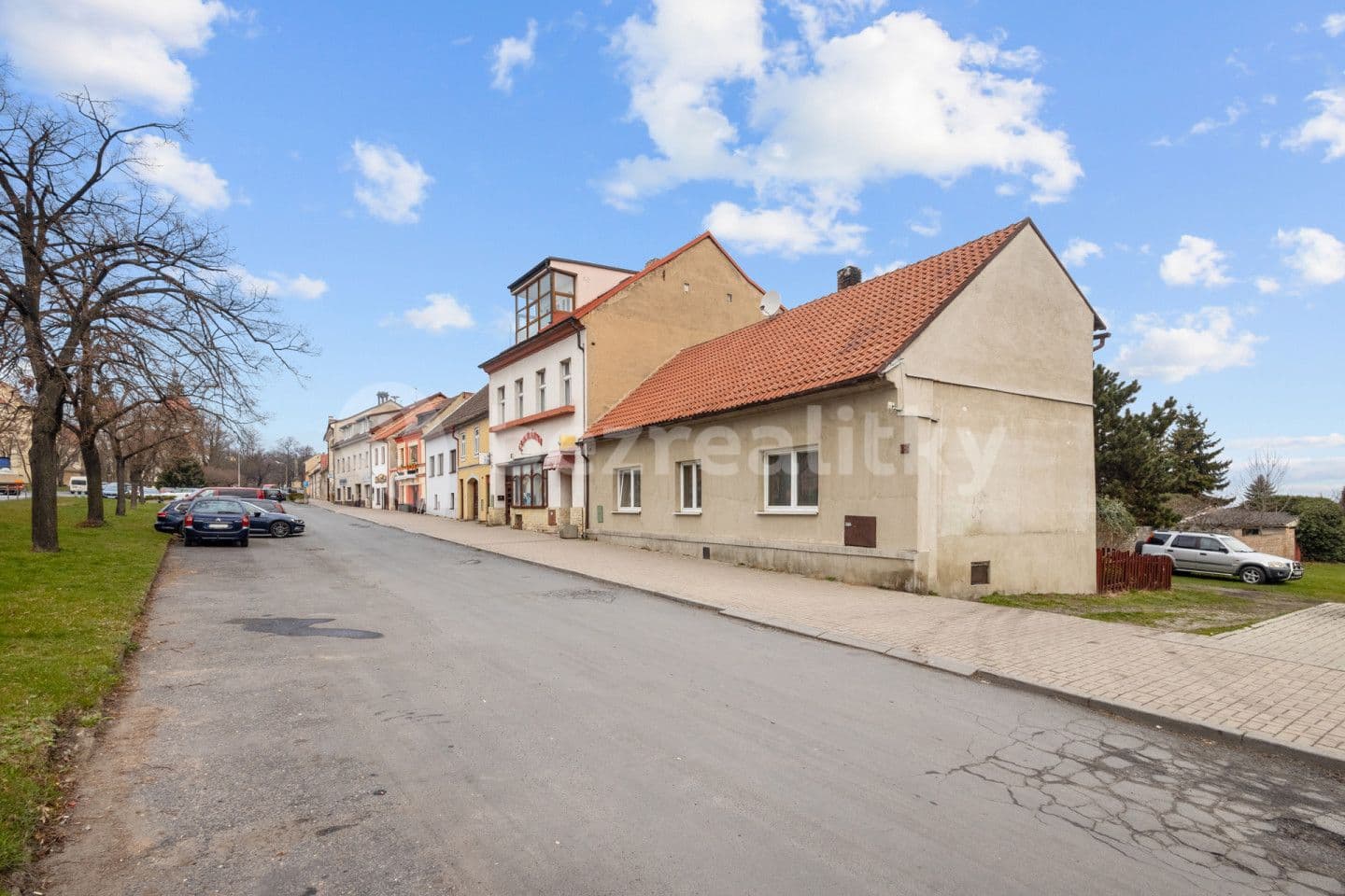 house for sale, 74 m², nám. T. G. Masaryka, Smečno, Středočeský Region