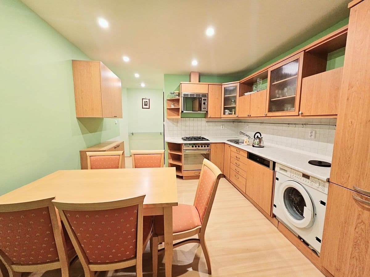 2 bedroom flat for sale, 56 m², Dvouletky, Prague, Prague 2 bedroom flat for sale, 56 m², Dvouletky, Prague, Prague