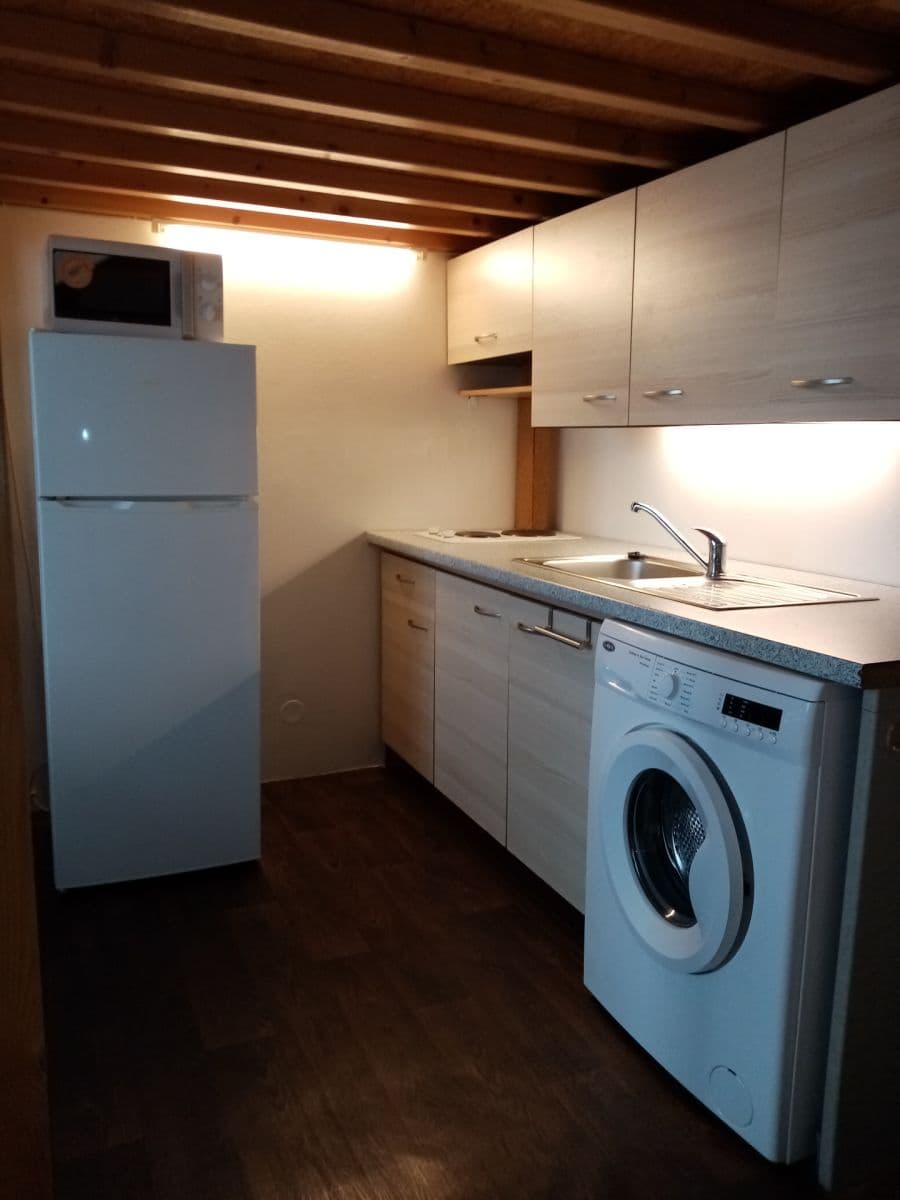 Small studio flat to rent, 25 m², U Smaltovny, Prague, Prague Small studio flat to rent, 25 m², U Smaltovny, Prague, Prague