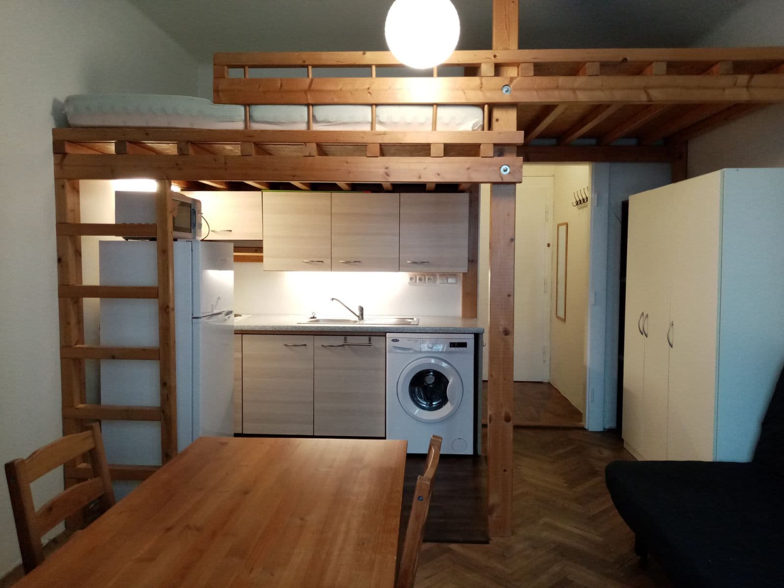 Small studio flat to rent, 25 m², U Smaltovny, Prague, Prague Small studio flat to rent, 25 m², U Smaltovny, Prague, Prague