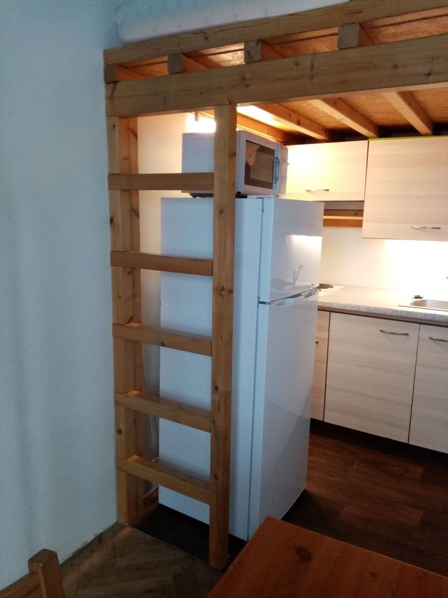 Small studio flat to rent, 25 m², U Smaltovny, Prague, Prague Small studio flat to rent, 25 m², U Smaltovny, Prague, Prague