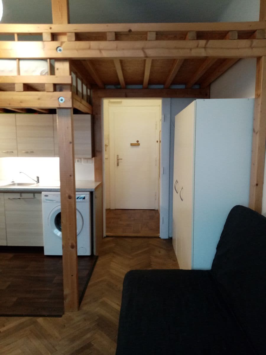 Small studio flat to rent, 25 m², U Smaltovny, Prague, Prague Small studio flat to rent, 25 m², U Smaltovny, Prague, Prague