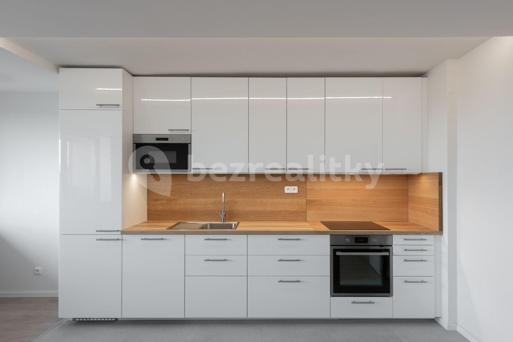 2 bedroom with open-plan kitchen flat for sale, 80 m², Dunická, Prague, Prague
