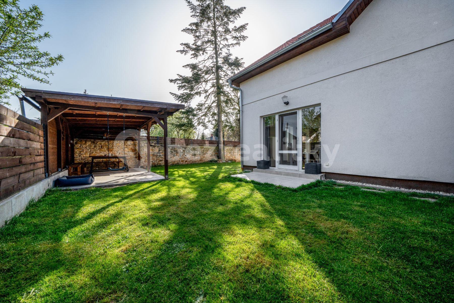 house for sale, 158 m², Na kovárně, Horoušany, Středočeský Region