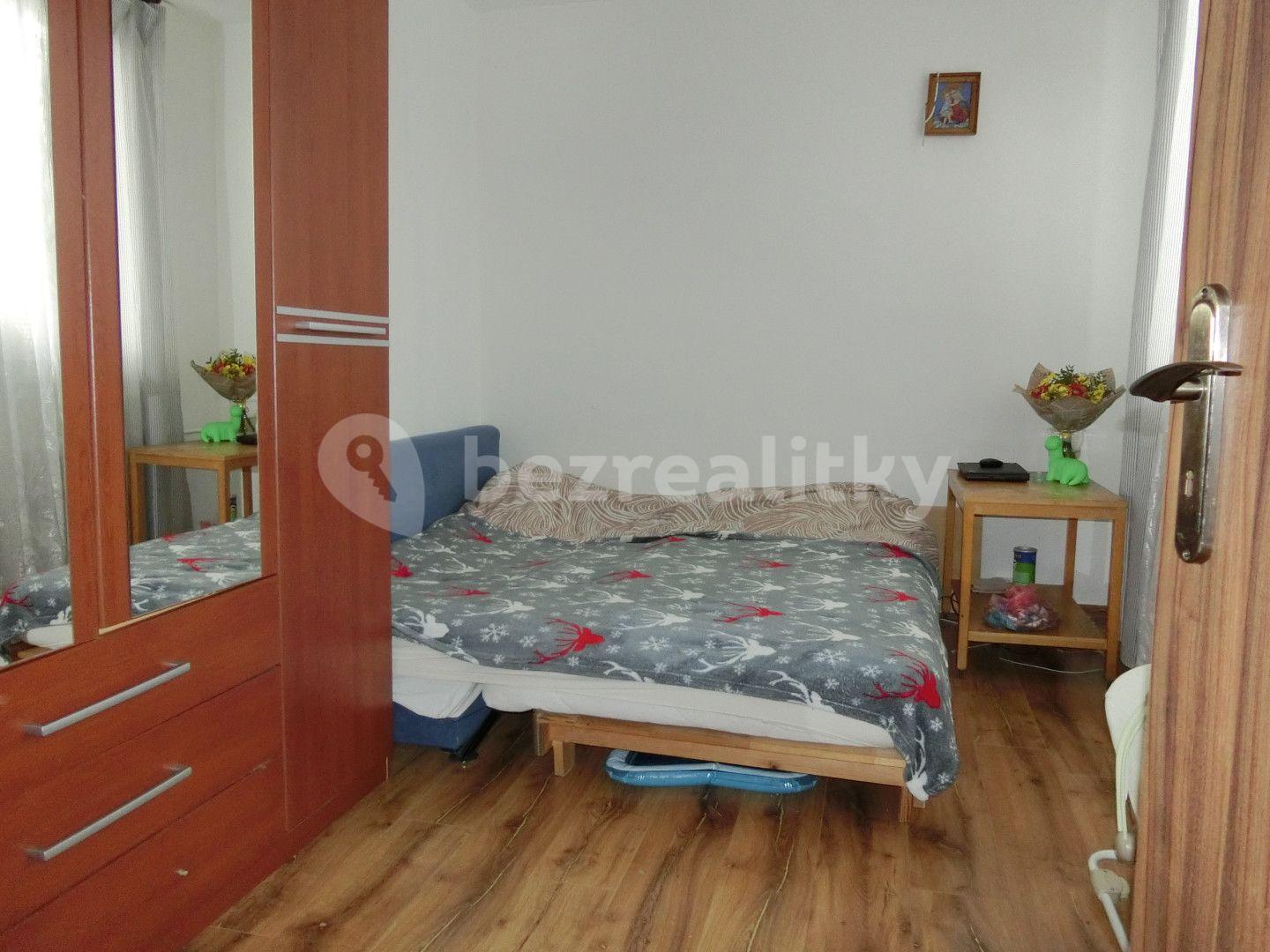 3 bedroom with open-plan kitchen flat for sale, 84 m², Brichtova, Prague, Prague