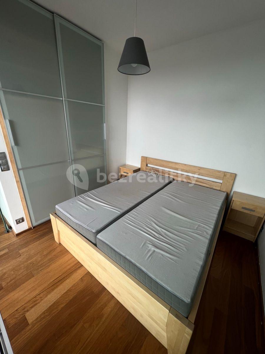 1 bedroom with open-plan kitchen flat to rent, 50 m², K Sídlišti, Prague, Prague