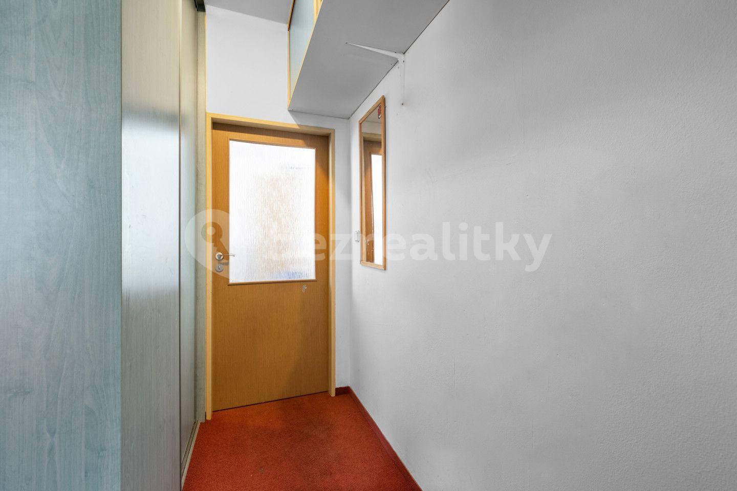 1 bedroom with open-plan kitchen flat for sale, 50 m², Osvoboz. pol. vězňů, Kladno, Středočeský Region