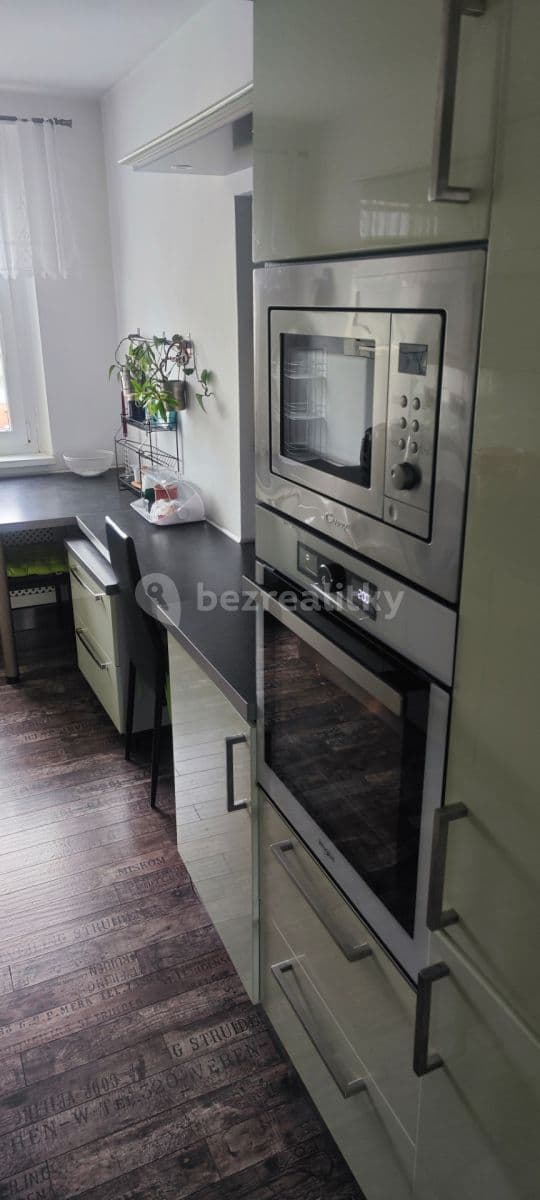4 bedroom flat to rent, 76 m², Pod hvězdárnou, Teplice, Ústecký Region 4 bedroom flat to rent, 76 m², Pod hvězdárnou, Teplice, Ústecký Region