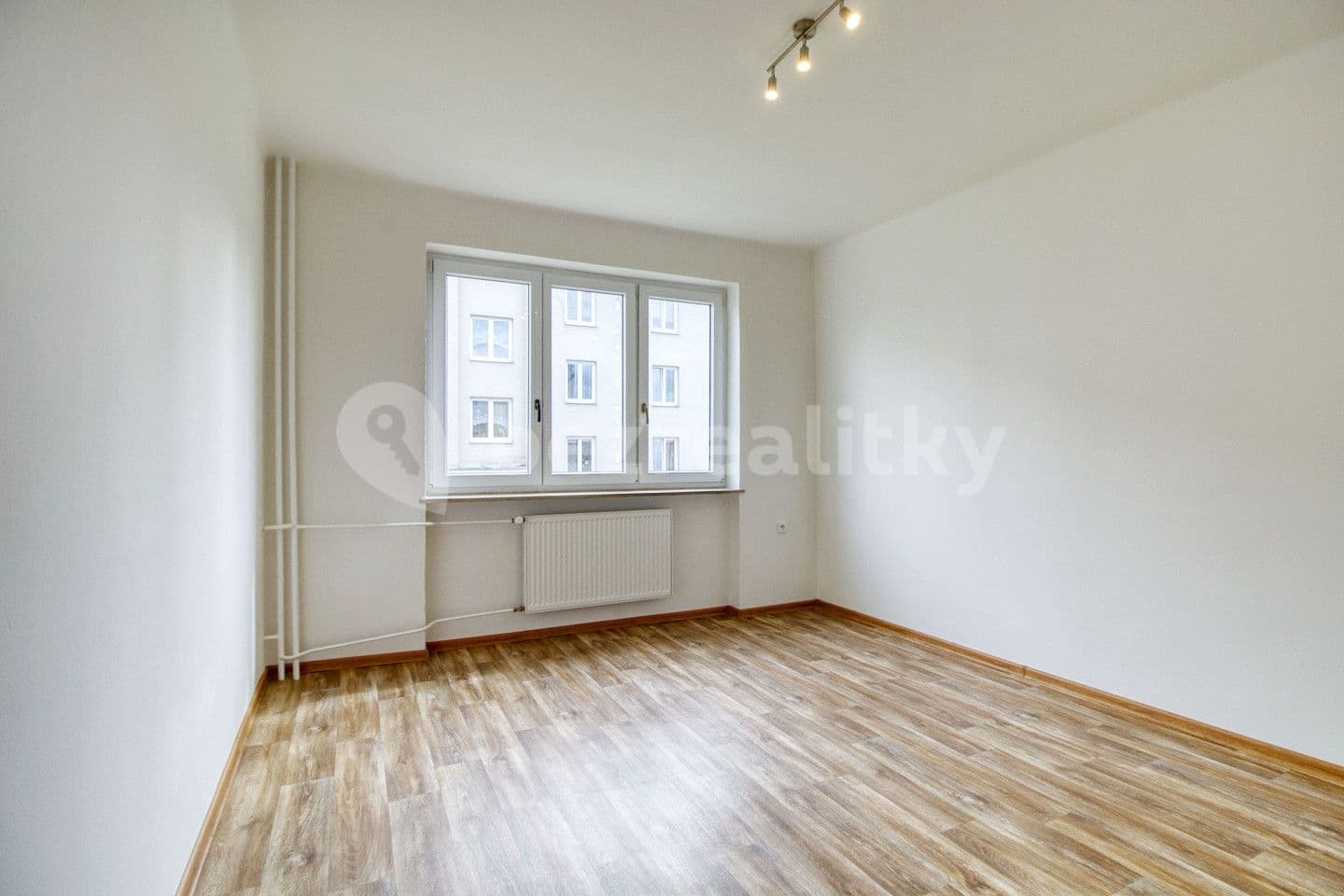 3 bedroom flat for sale, 69 m², Osvračín, Plzeňský Region