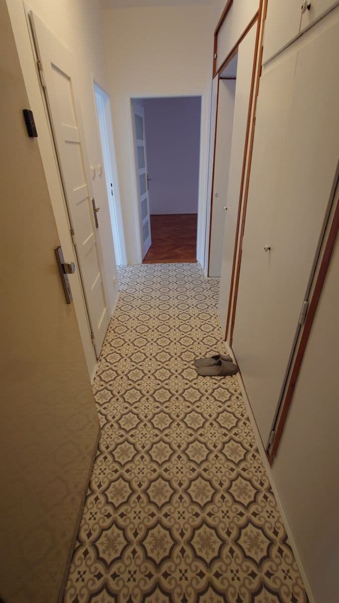 2 bedroom with open-plan kitchen flat to rent, 70 m², Na Petřinách, Prague, Prague 2 bedroom with open-plan kitchen flat to rent, 70 m², Na Petřinách, Prague, Prague