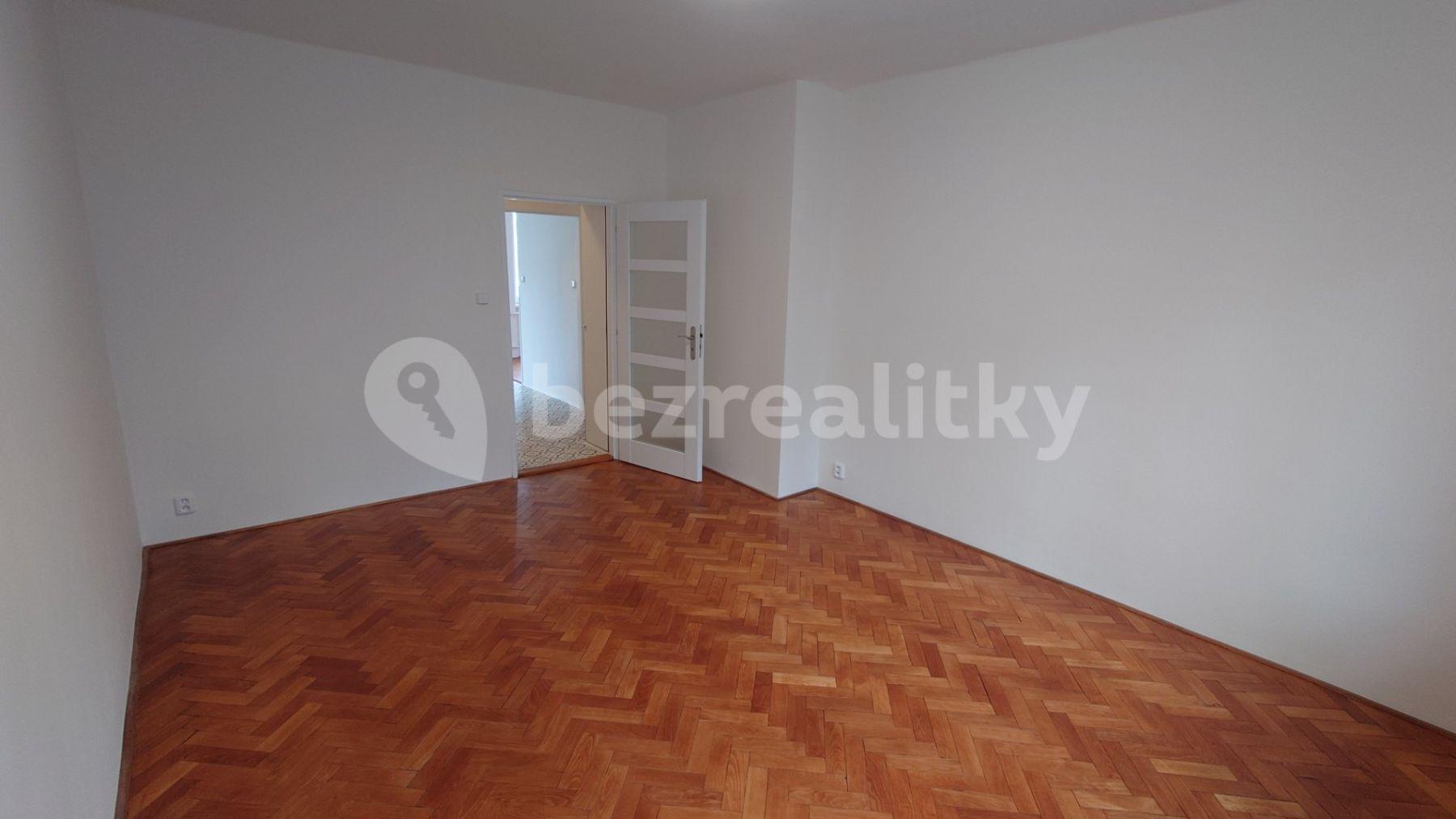 2 bedroom with open-plan kitchen flat to rent, 70 m², Na Petřinách, Prague, Prague