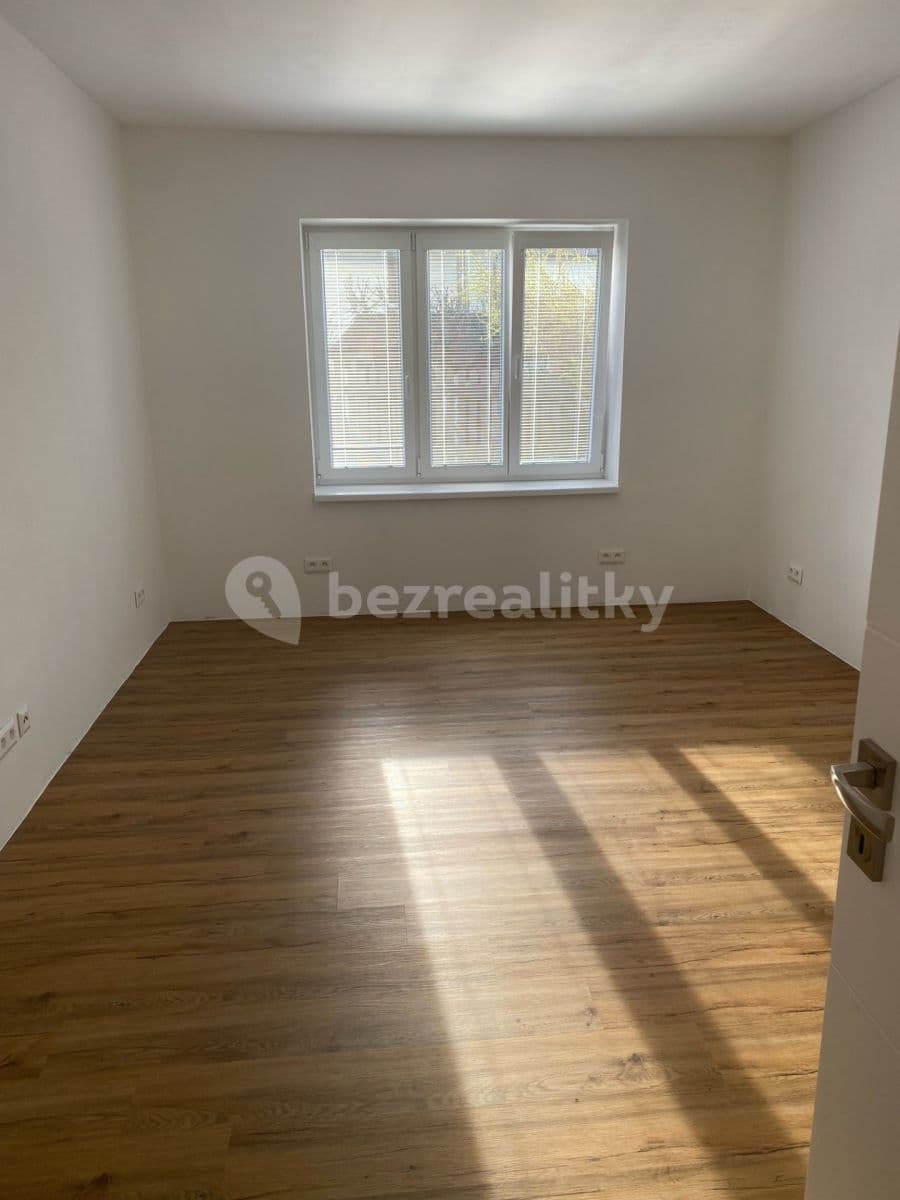 2 bedroom flat to rent, 63 m², U Potoka, Všenory, Středočeský Region 2 bedroom flat to rent, 63 m², U Potoka, Všenory, Středočeský Region
